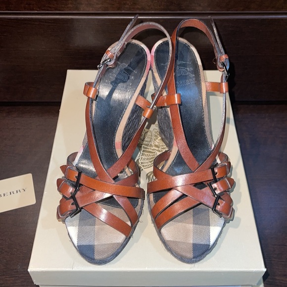 BURBERRY AUTHENTIC NOVA CHECK PLATFORM SANDAL WEDGE - Picture 3 of 9